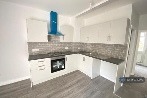 2 bedroom flat to rent, Littleton Road, Salford, M7