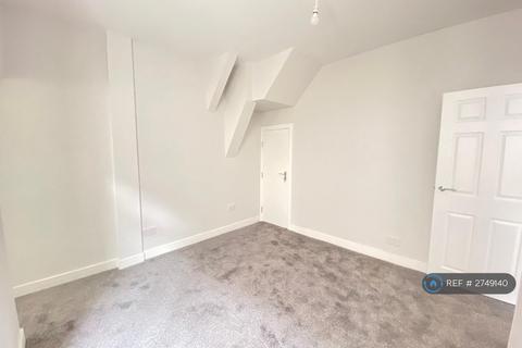 2 bedroom flat to rent, Littleton Road, Salford, M7