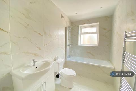 2 bedroom flat to rent, Littleton Road, Salford, M7