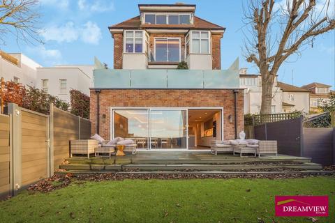 3 bedroom flat to rent, 179 West Heath Road  Hampstead, London