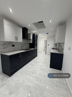 5 bedroom terraced house to rent, Sydenham Road, Croydon, CR0