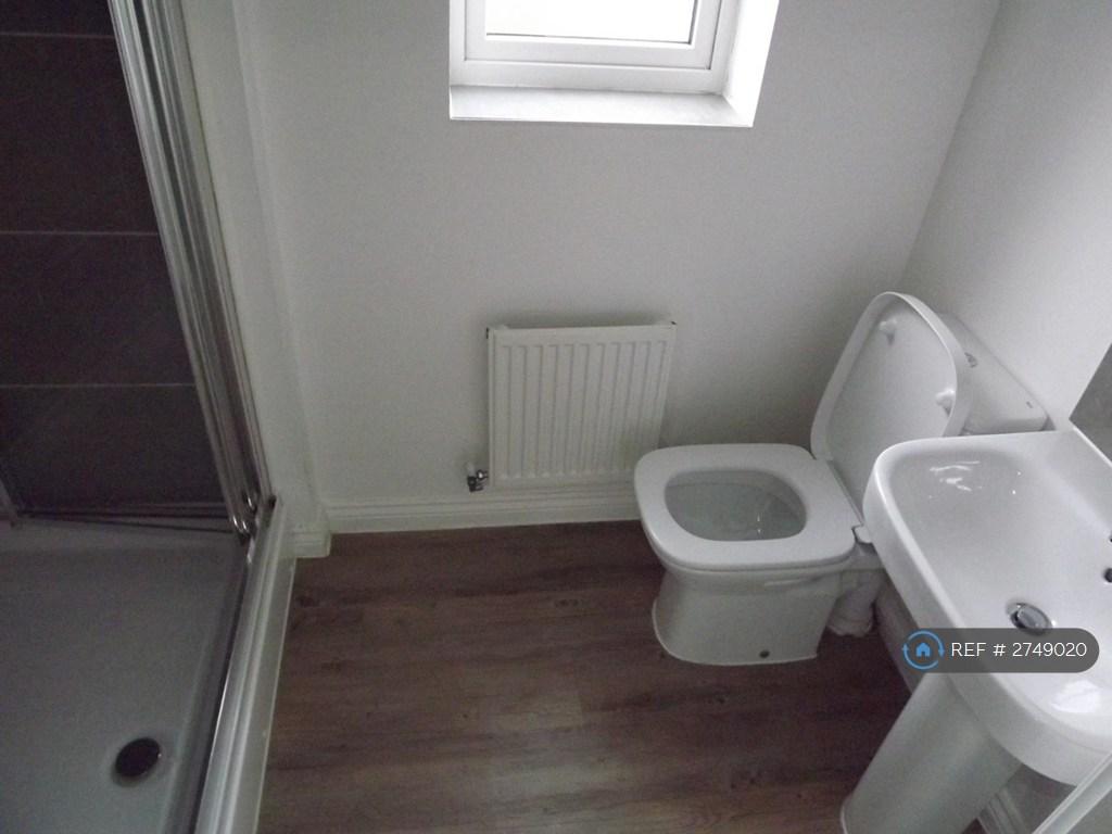 Master Bedroom Ensuite