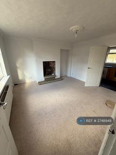 3 bedroom terraced house to rent, Griffe Head Crescent, Wyke, Bradford, BD12