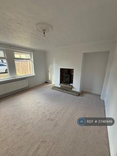 3 bedroom terraced house to rent, Griffe Head Crescent, Wyke, Bradford, BD12
