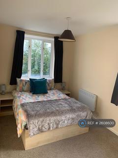 2 bedroom flat to rent, Carr Mills, Leeds, LS7