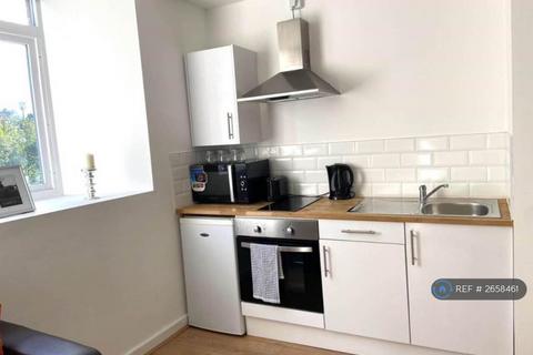 2 bedroom flat to rent, Rivermill Court, Leeds, LS5