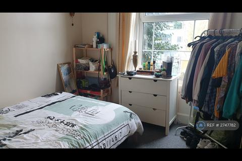 2 bedroom flat to rent, Cheltenham Road, Bristol, BS6