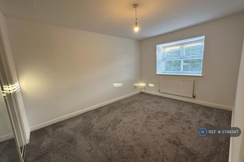 2 bedroom flat to rent, Williams Court, Farsley, Pudsey, LS28