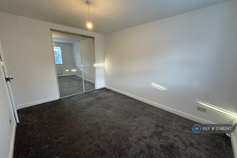 2 bedroom flat to rent, Williams Court, Farsley, Pudsey, LS28
