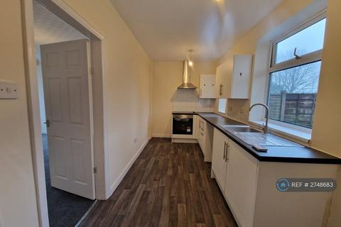 2 bedroom semi-detached house to rent, Rose Grove, Kearsley, Bolton, BL4