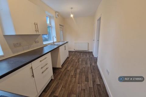 2 bedroom semi-detached house to rent, Rose Grove, Kearsley, Bolton, BL4