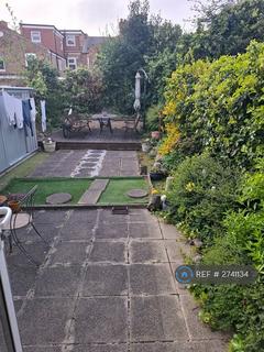 1 bedroom in a house share to rent, Willingdon Road, London, N22