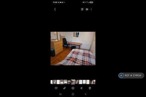 1 bedroom in a house share to rent, Willingdon Road, London, N22