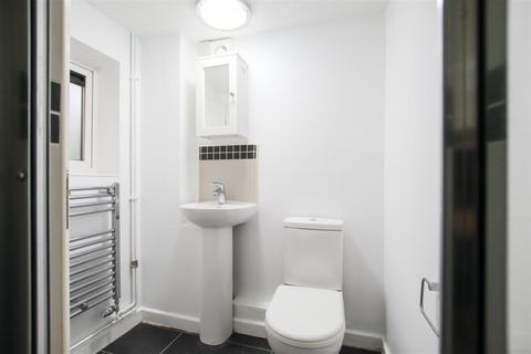 3 bedroom terraced house to rent, Greenlands, Cambridge CB2