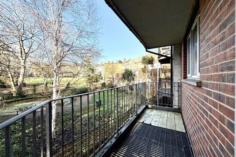 undefined, Billington Mews, London, W3