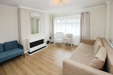 3 bedroom terraced house to rent, Blackhorse Place, Bristol BS16