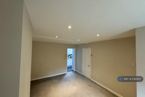 3 bedroom end of terrace house to rent, Stonemasons Court, Norwich, NR3