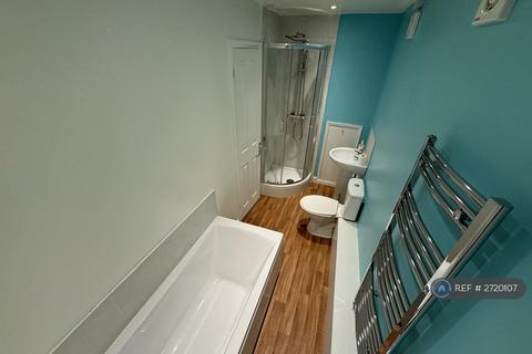 3 bedroom end of terrace house to rent, Stonemasons Court, Norwich, NR3