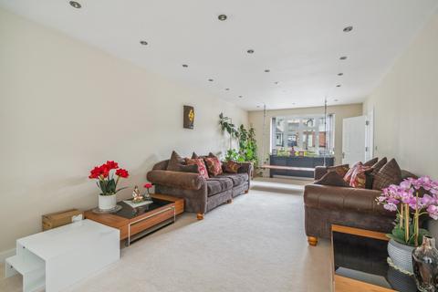 7 bedroom detached house for sale, Northwood HA6