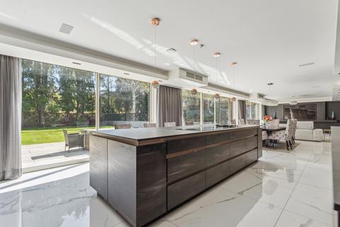 5 bedroom detached house for sale, Northwood HA6