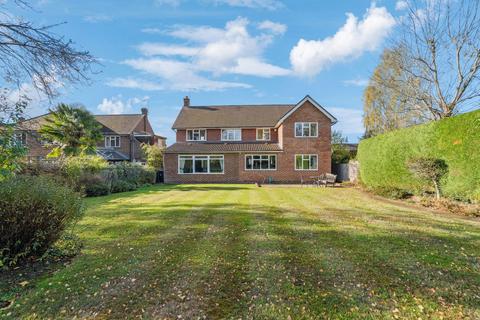 4 bedroom detached house for sale, Farm Way, Northwood HA6
