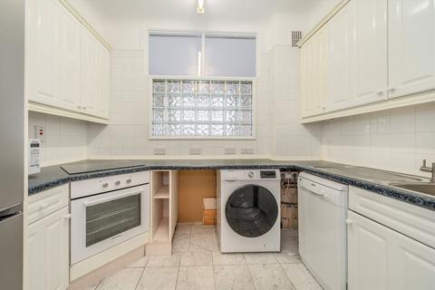 2 bedroom flat to rent, Grove End Road, London NW8
