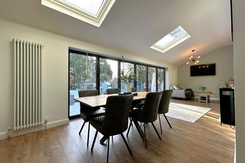 4 bedroom detached house for sale, Church Road, Saxilby, Lincoln