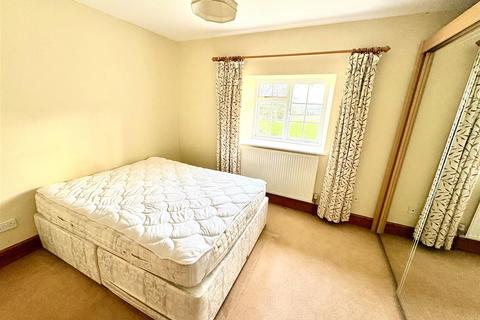 3 bedroom semi-detached house to rent, Thorverton