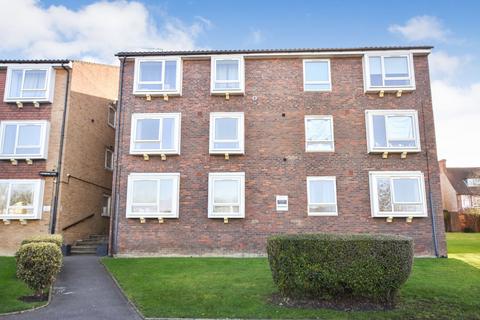 1 bedroom flat to rent, Station Approach, Sutton SM2