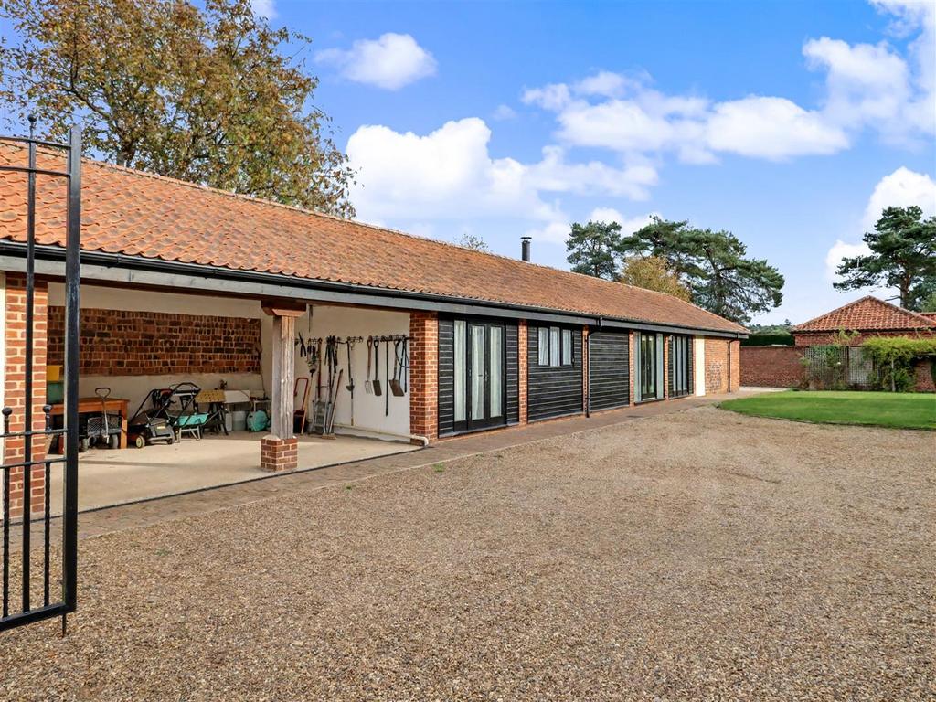 Annexe/Cartshed