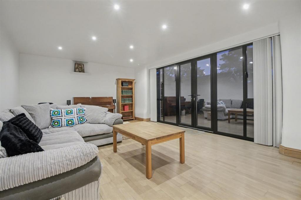 Bedroom/Reception