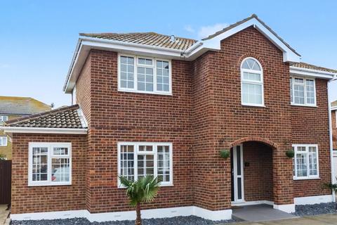 4 bedroom detached house for sale, Whiteways, Canvey Island SS8