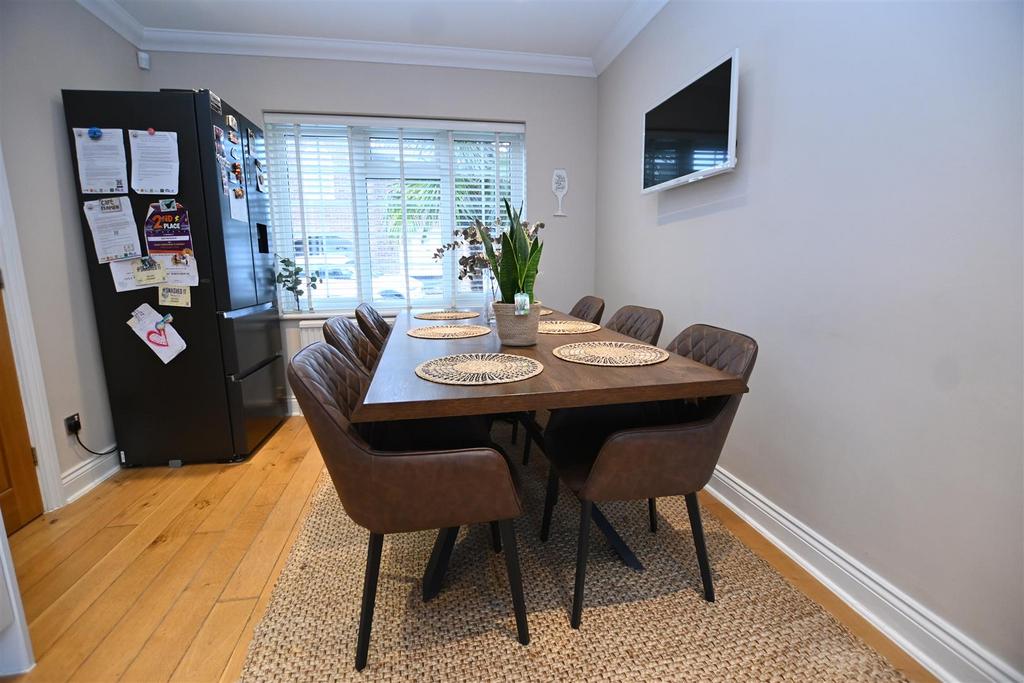 Kitchen Diner