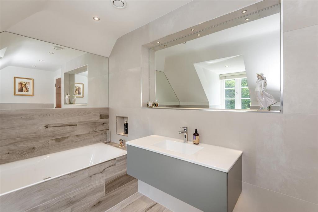 8652436-interior55.jpg