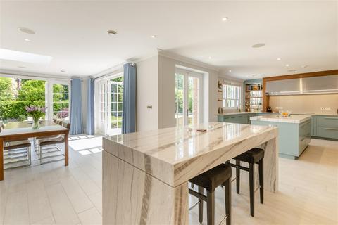 6 bedroom detached house for sale, Priory Road, Sunningdale SL5