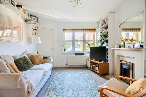2 bedroom semi-detached house for sale, Blackberry Close, Chippenham