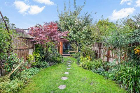 3 bedroom terraced house for sale, Edna Road, Raynes Park SW20