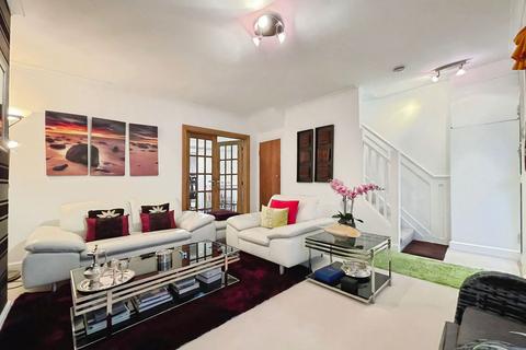 3 bedroom semi-detached house to rent, Oldfields Road, Sutton SM1