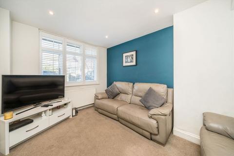 3 bedroom terraced house for sale, Meadway, Surbiton KT5