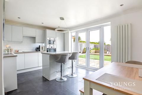 3 bedroom semi-detached house for sale, Newton Hall Gardens, Rochford, SS4