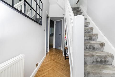 3 bedroom semi-detached house for sale, Westfield Avenue, Huddersfield HD3