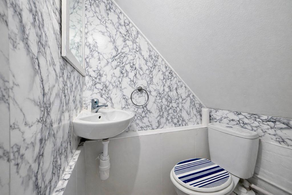 Toilet 1