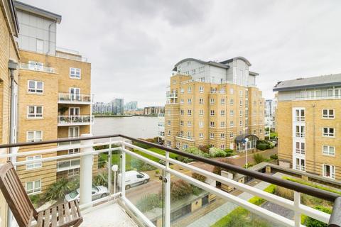 2 bedroom flat to rent, St Davids Square, Docklands, London, E14