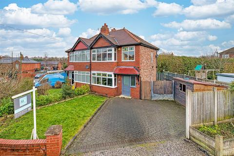 3 bedroom semi-detached house to rent, Meredith Avenue, Grappenhall, WA4
