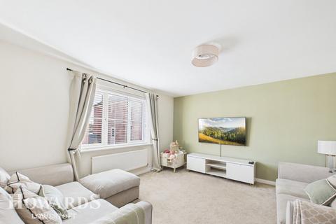 3 bedroom detached house for sale, Hunton Road, Lowestoft