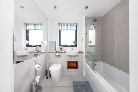1 bedroom apartment for sale, Queens Road, Peckham, London, SE15