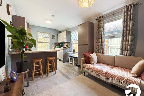 2 bedroom maisonette to rent, Sydenham Road, London, SE26