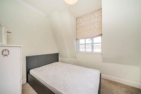 2 bedroom flat to rent, Belvedere Road, London SE1