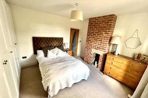 3 bedroom house to rent, High Street, Great Houghton, Barnsley