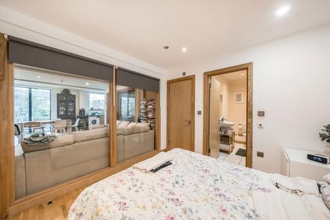 2 bedroom flat for sale, Banister Road, London W10